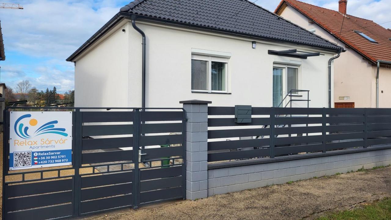 Relax Apartments Sarvar A1 Eksteriør billede